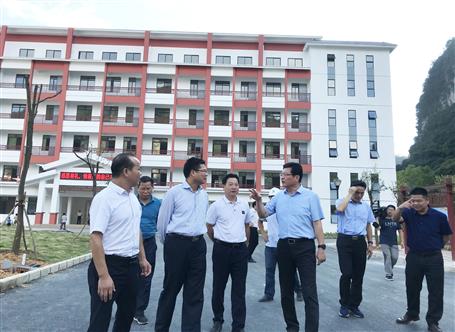 鄭俊康等柳州市領導到冶建公司承建項目調(diào)研